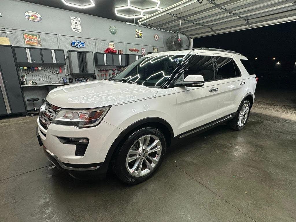2019 FORD Explorer