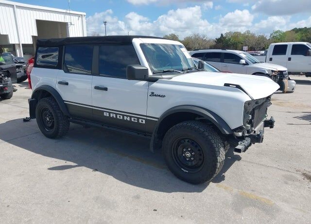 2022 FORD Bronco