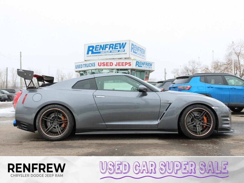 Nissan GT-R