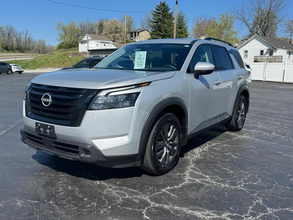 2023 NISSAN Pathfinder