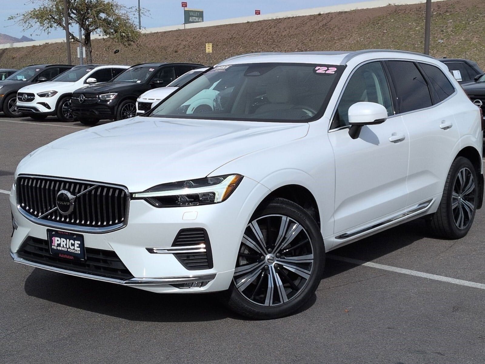 2022 VOLVO XC60