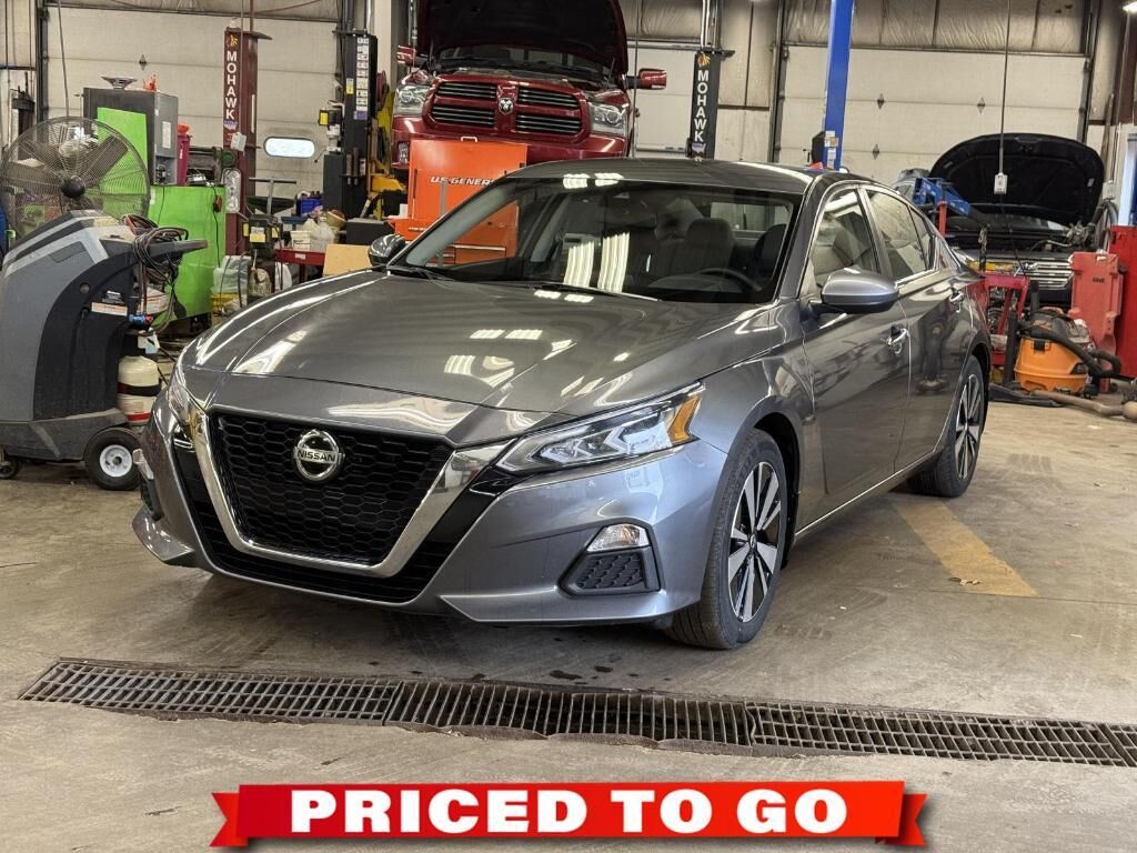 2022 NISSAN Altima