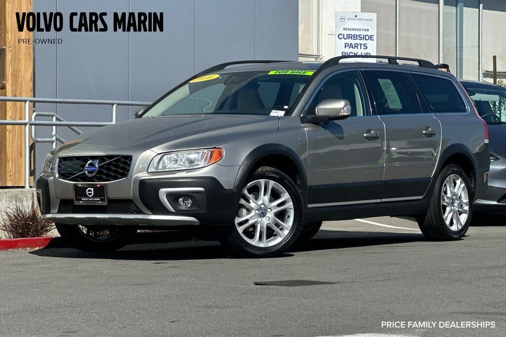 2016 VOLVO XC70