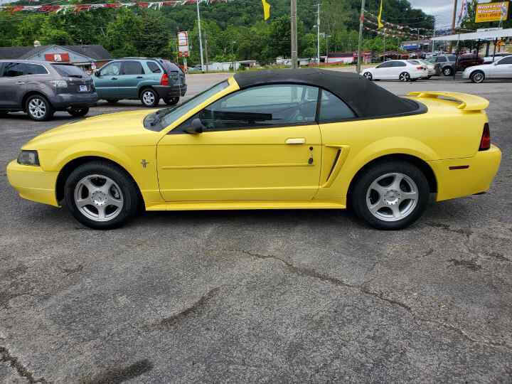 2003 FORD Mustang