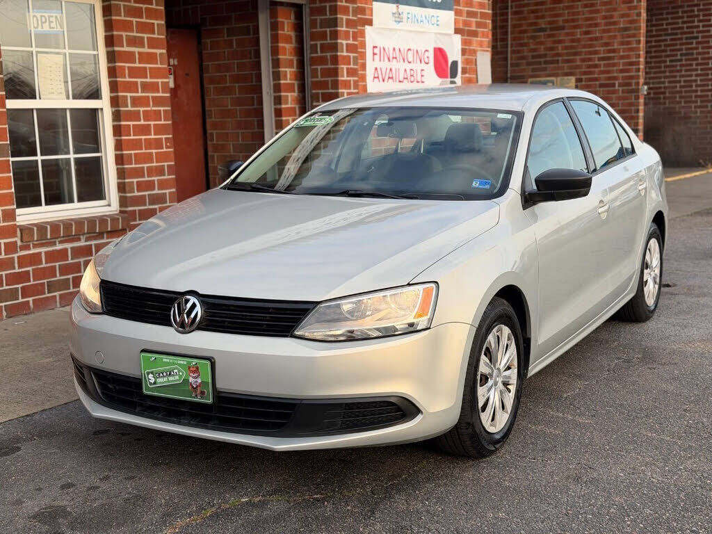 2011 VOLKSWAGEN Jetta