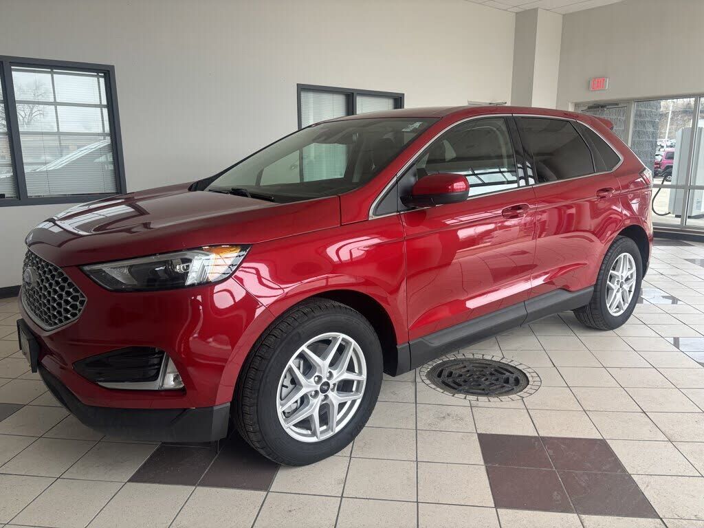 2024 FORD Edge