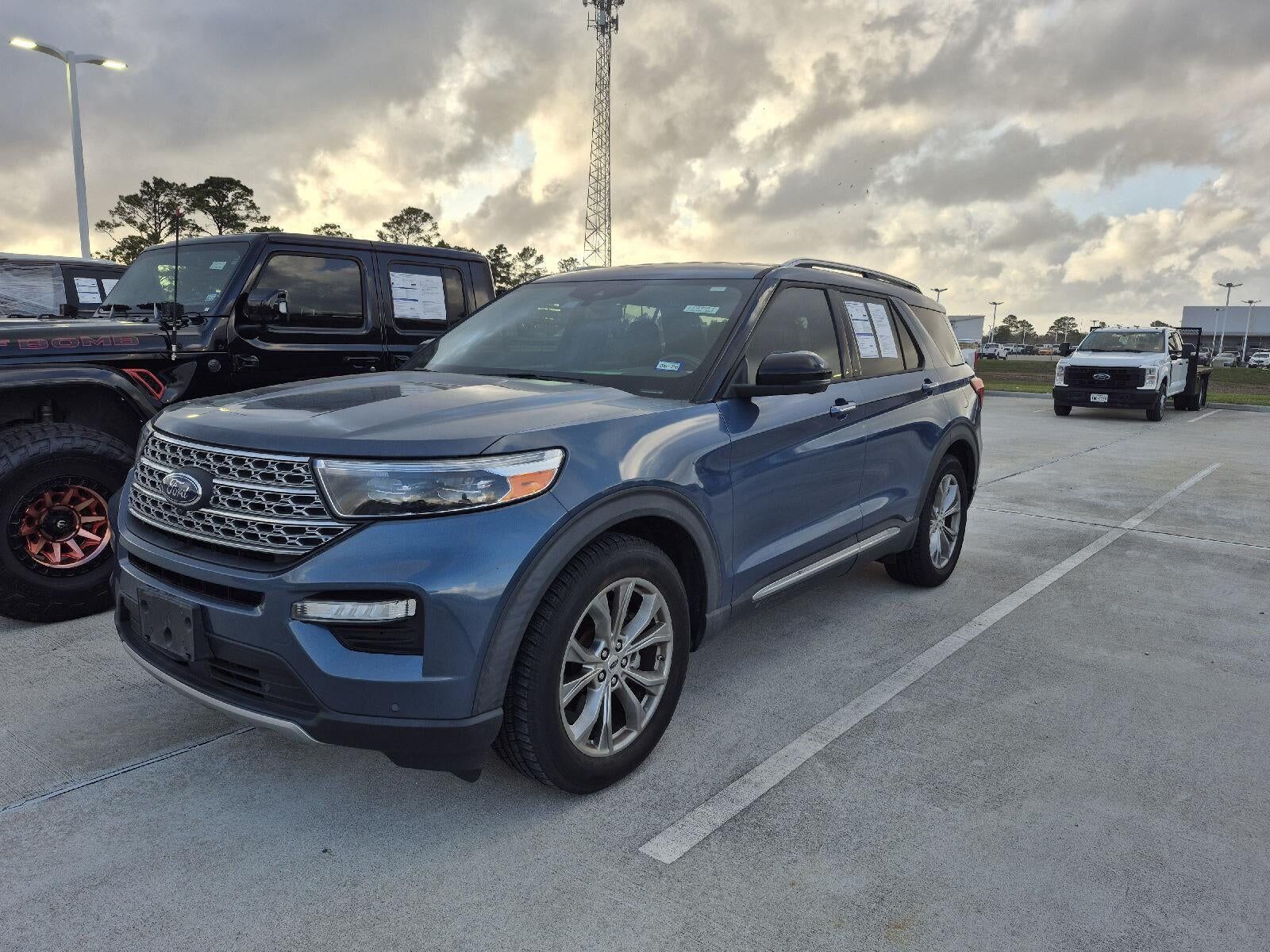 2020 FORD Explorer