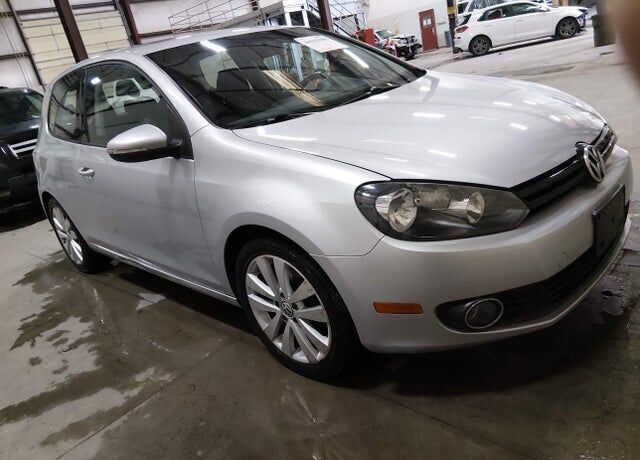 2012 VOLKSWAGEN Golf