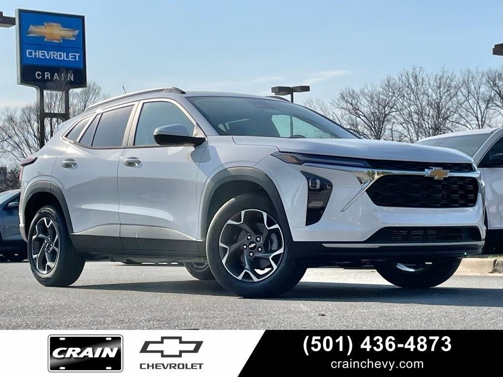 2026 CHEVROLET Trax