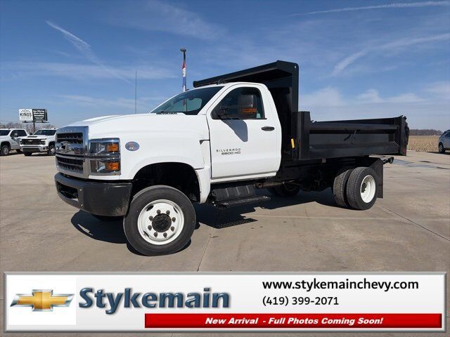2024 GMC Silverado Medium Duty