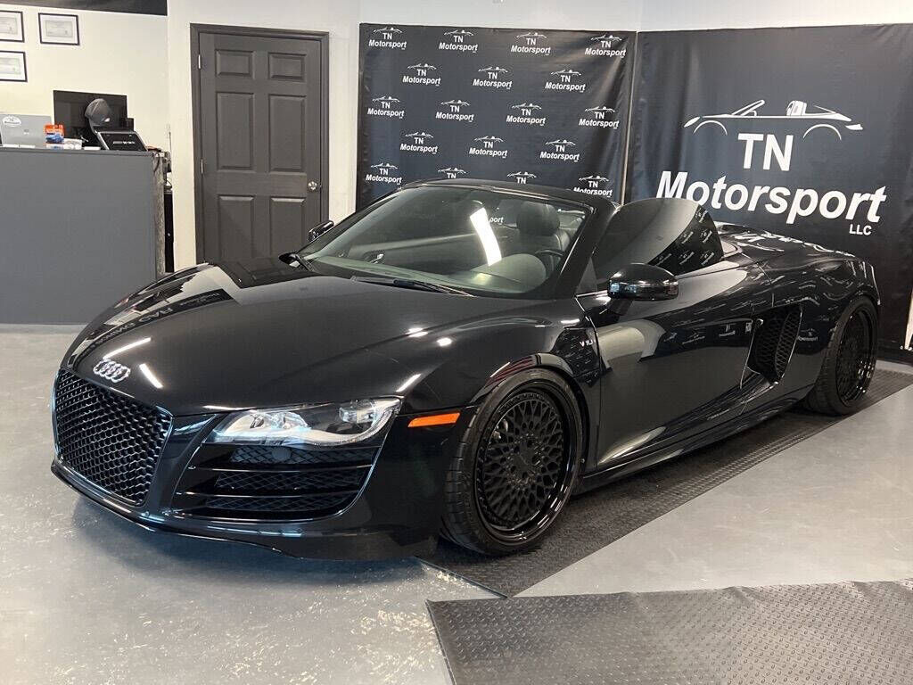 2011 AUDI R8