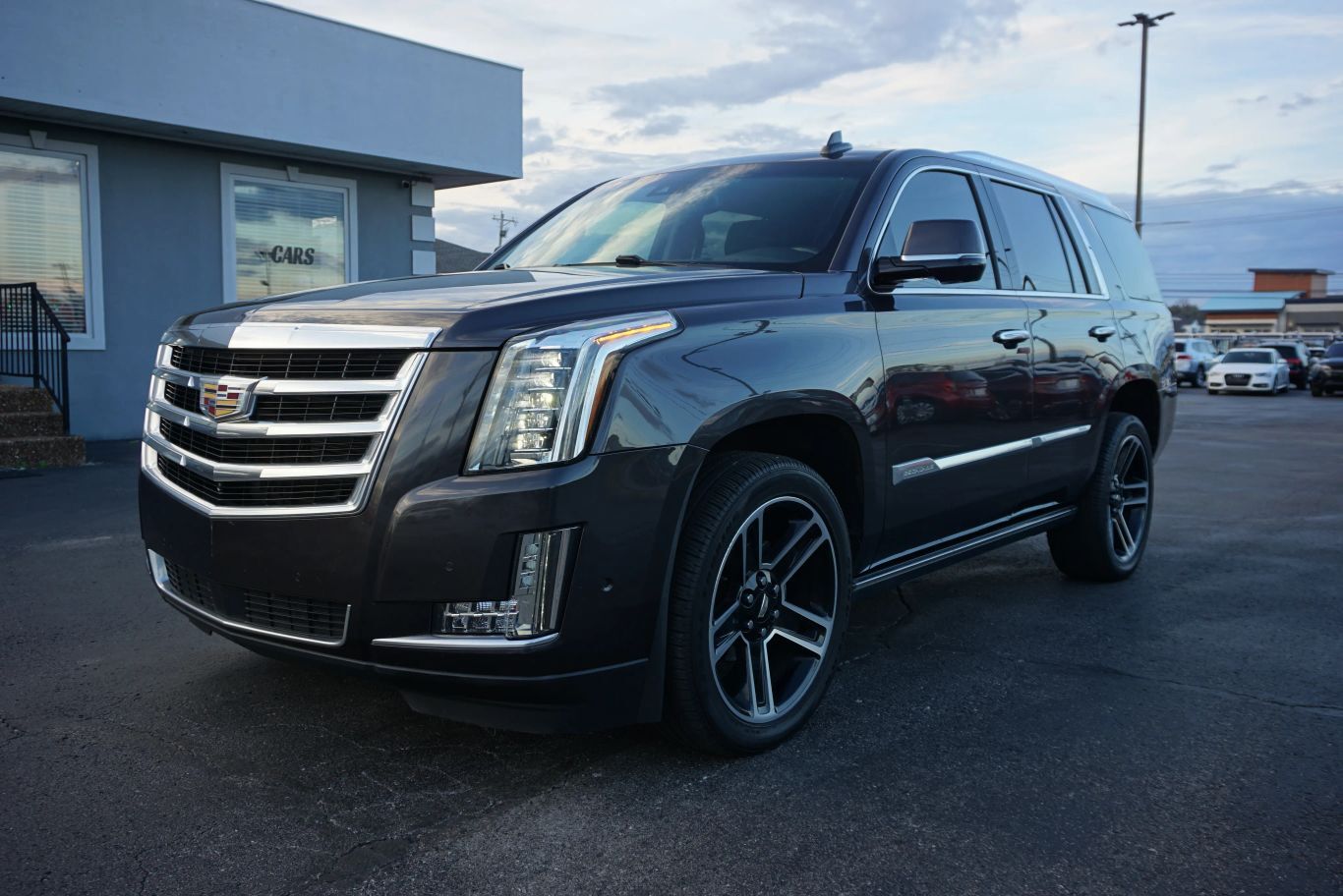 2017 CADILLAC Escalade
