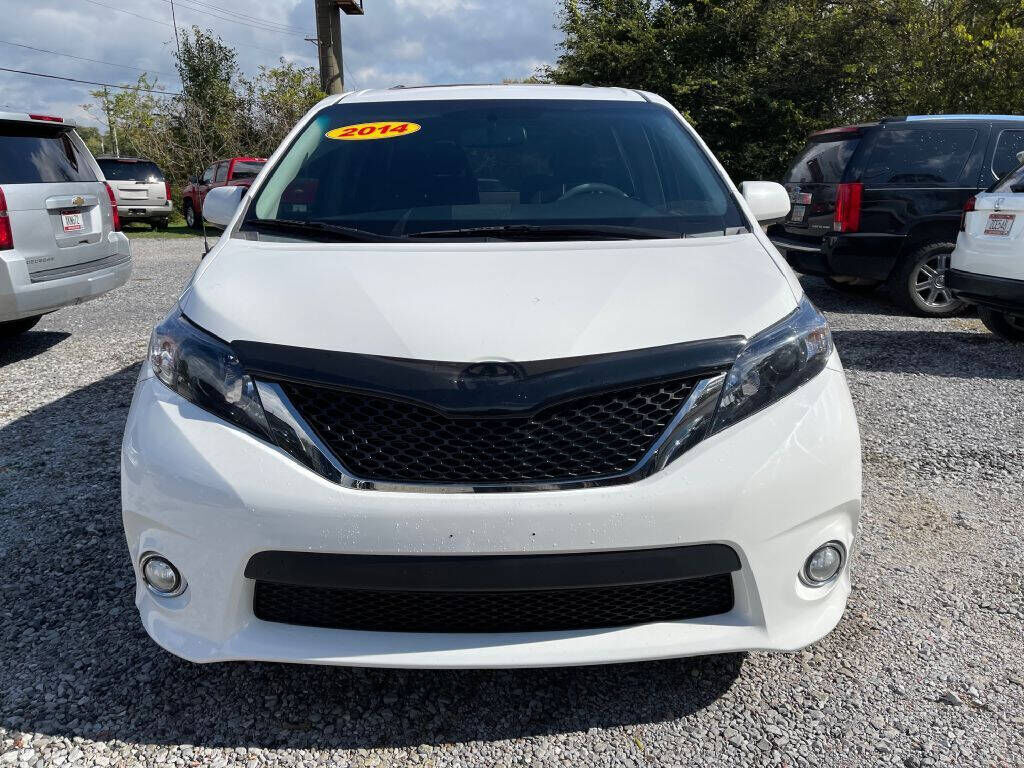 2014 TOYOTA Sienna