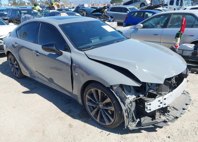 2025 LEXUS IS
