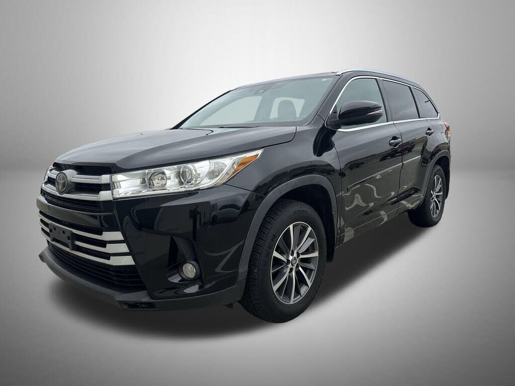 2017 TOYOTA Highlander