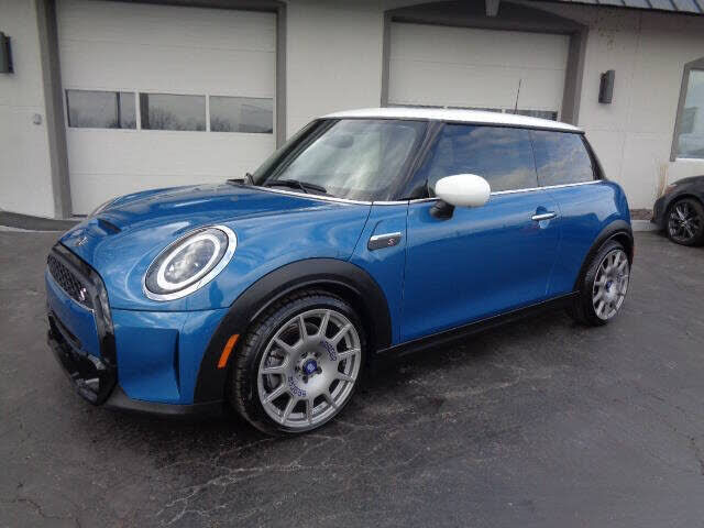 2023 MINI Hardtop