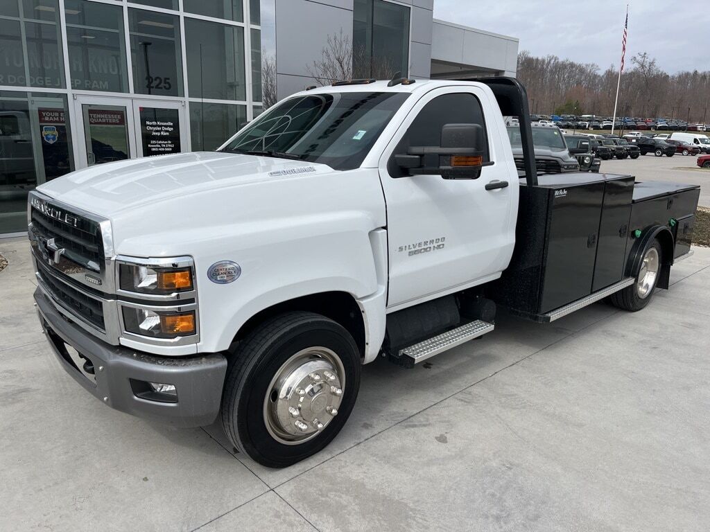 2023 GMC Silverado Medium Duty
