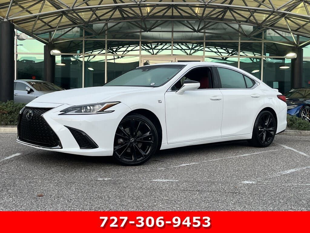 2022 LEXUS ES