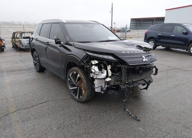 2022 MITSUBISHI Outlander