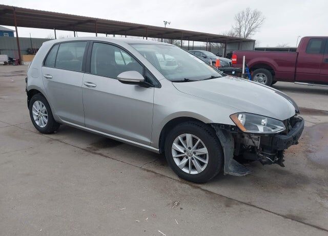 2016 VOLKSWAGEN Golf