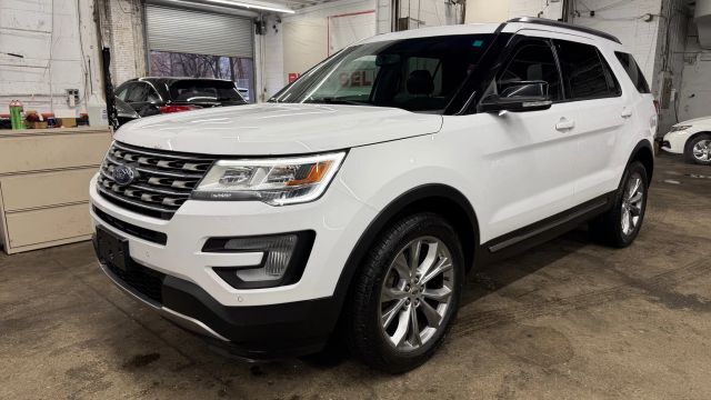 2017 FORD Explorer