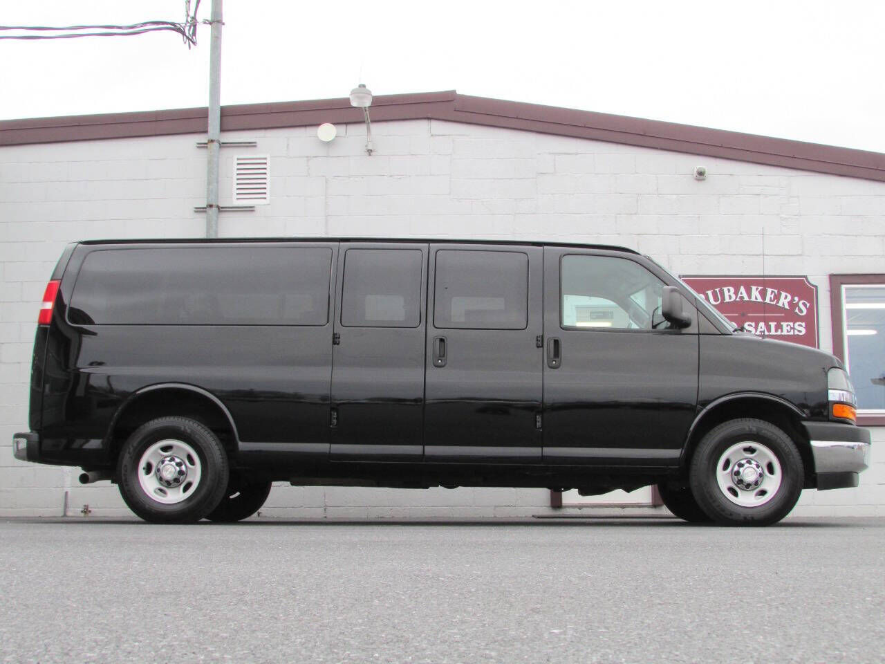 2017 CHEVROLET Express