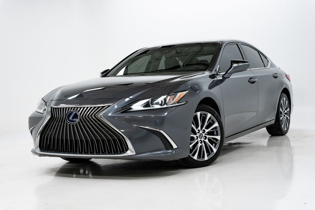 2020 LEXUS ES