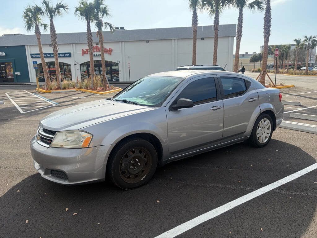 2014 DODGE Avenger