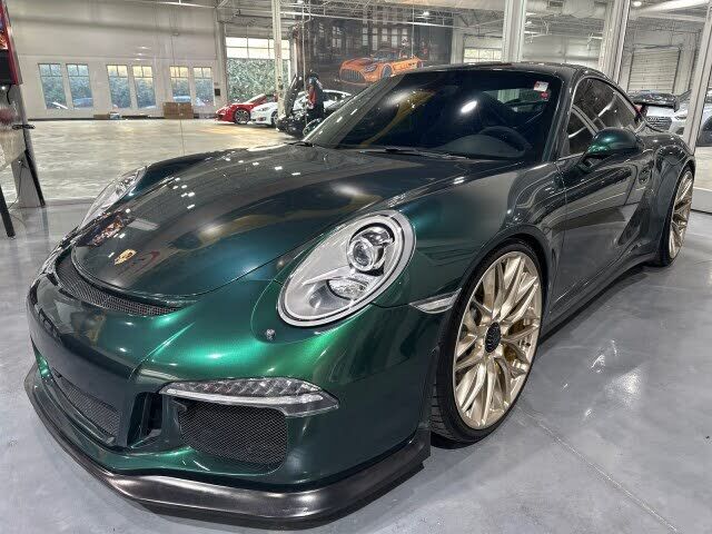 2015 PORSCHE 911