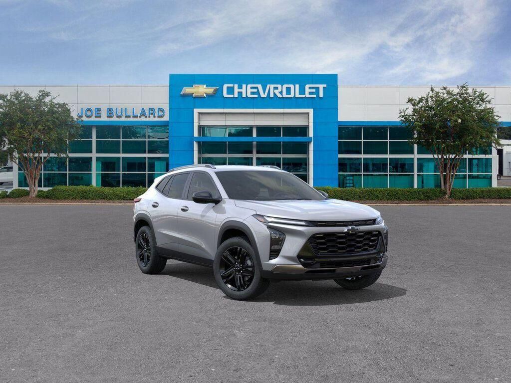 2026 CHEVROLET Trax