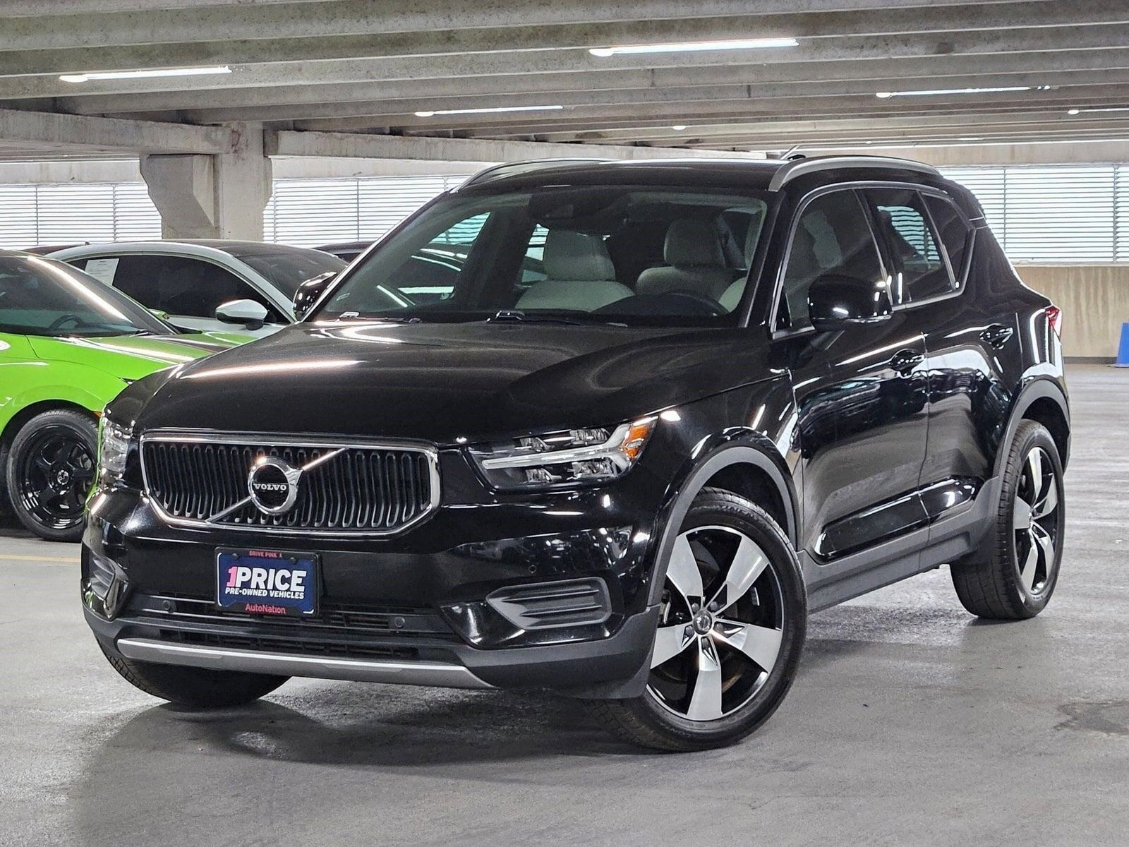 2019 VOLVO XC40