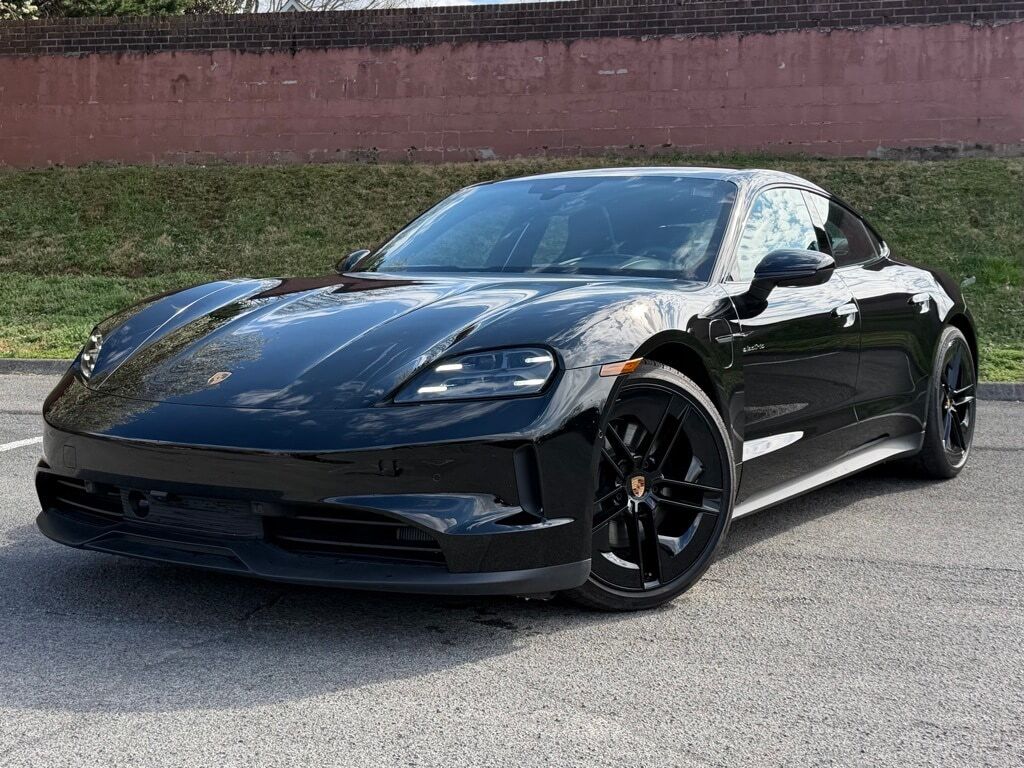 2025 PORSCHE Taycan
