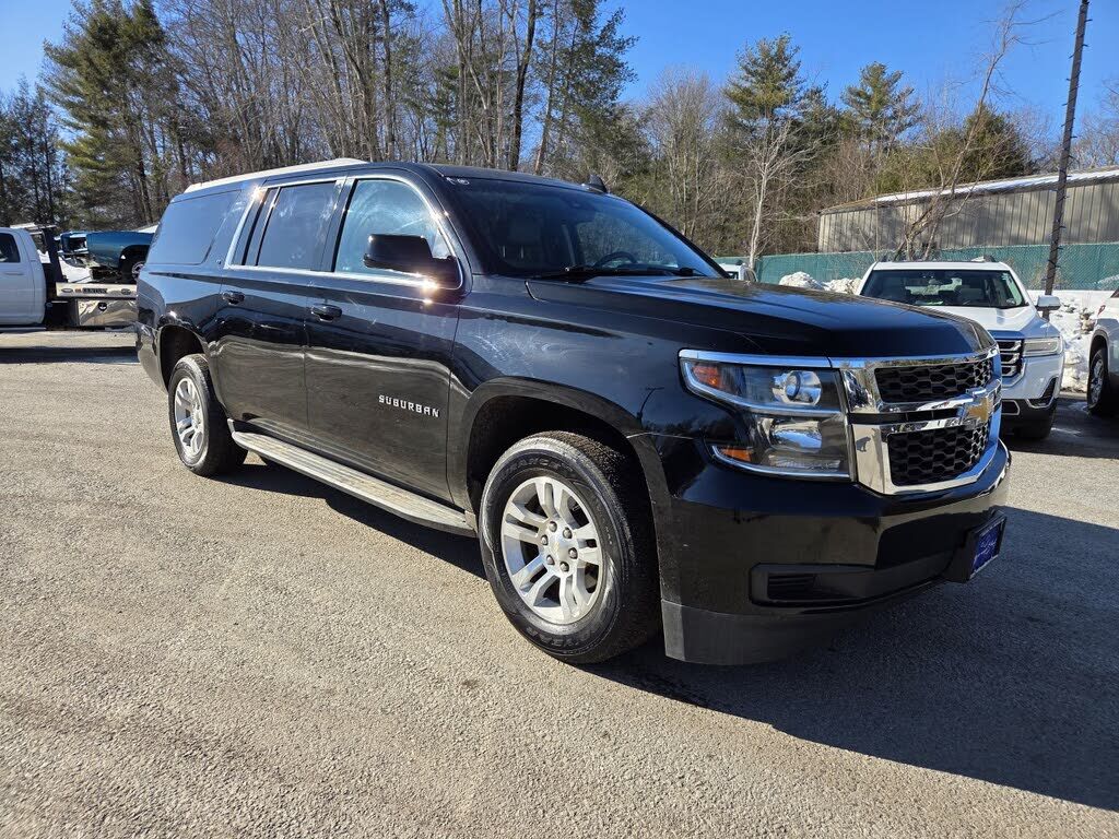 2017 CHEVROLET Suburban