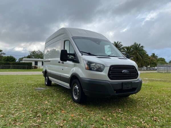2015 FORD Transit