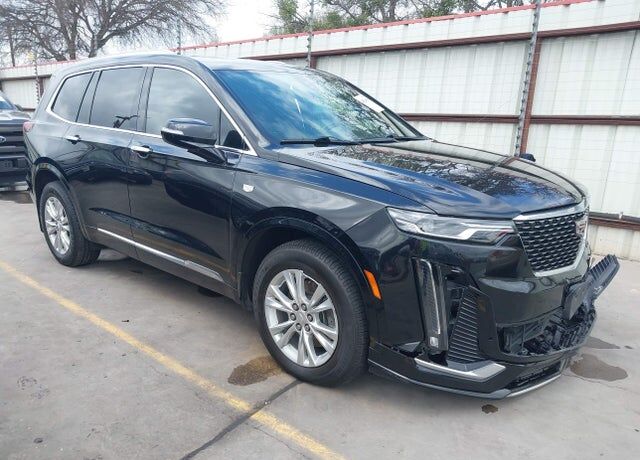 2022 CADILLAC XT6