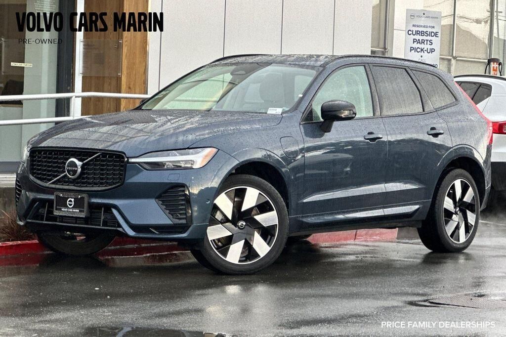 2020 VOLVO XC90
