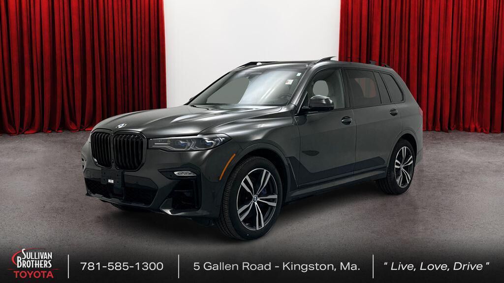 2022 BMW X7