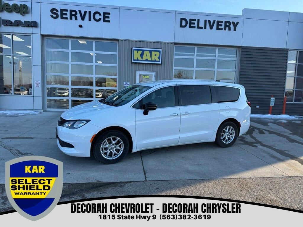 2025 CHRYSLER Voyager