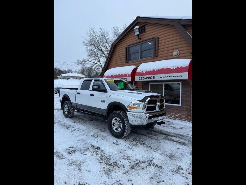 2011 DODGE Ram