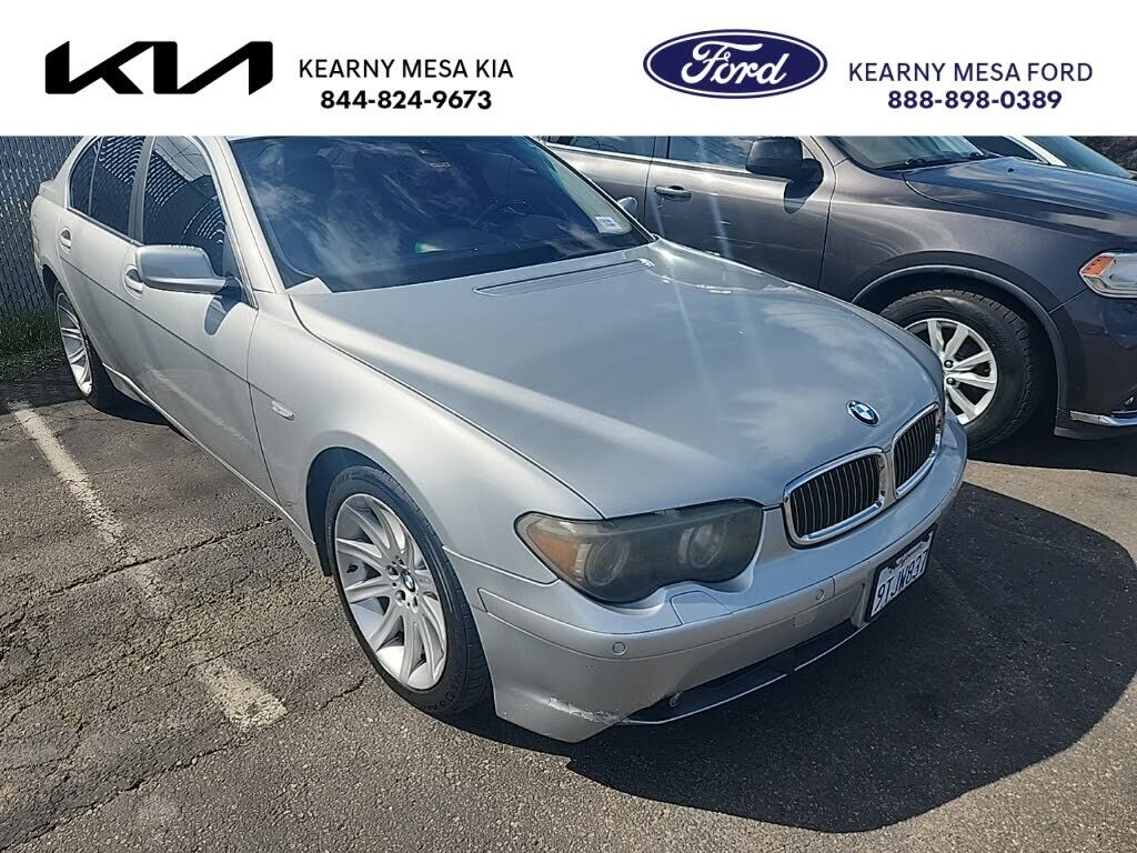 BMW 745i