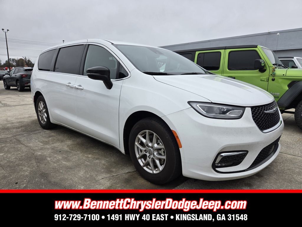 2025 CHRYSLER Pacifica