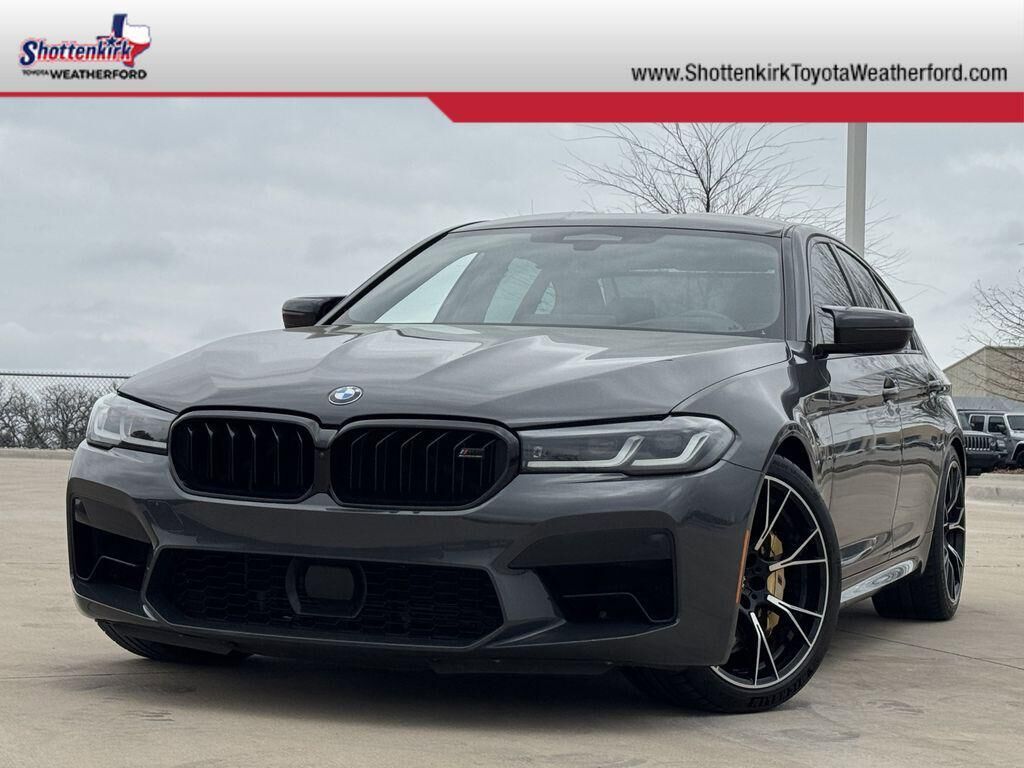 2022 BMW M5