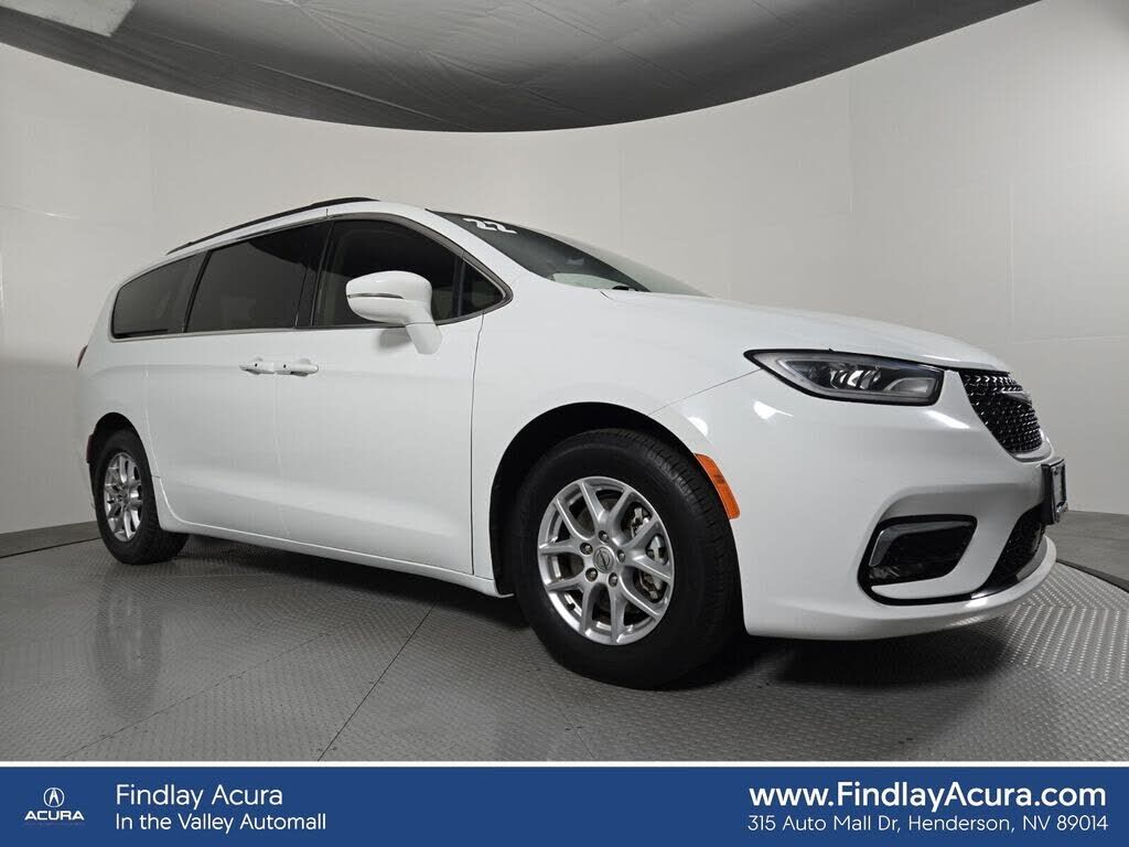 2022 CHRYSLER Pacifica