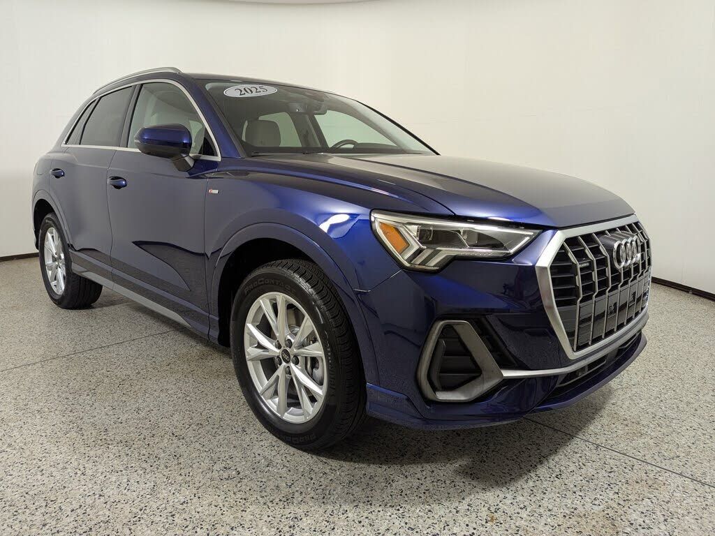 2025 AUDI Q3