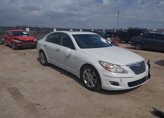 2011 HYUNDAI Genesis