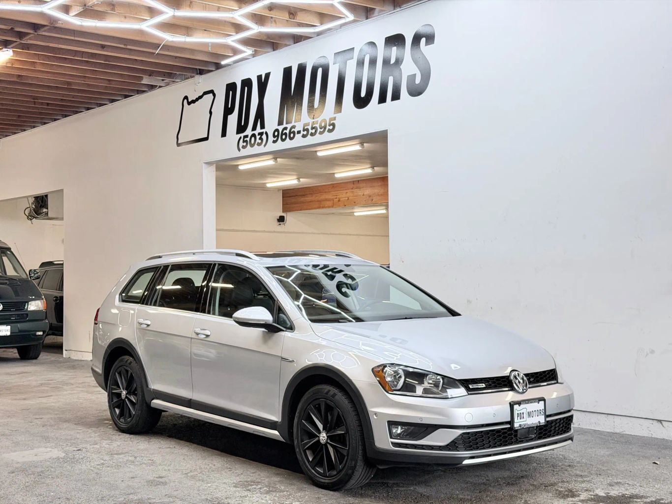 2017 VOLKSWAGEN Golf Alltrack