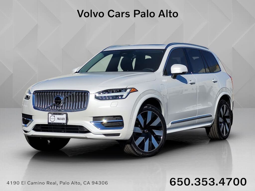 2025 VOLVO XC90