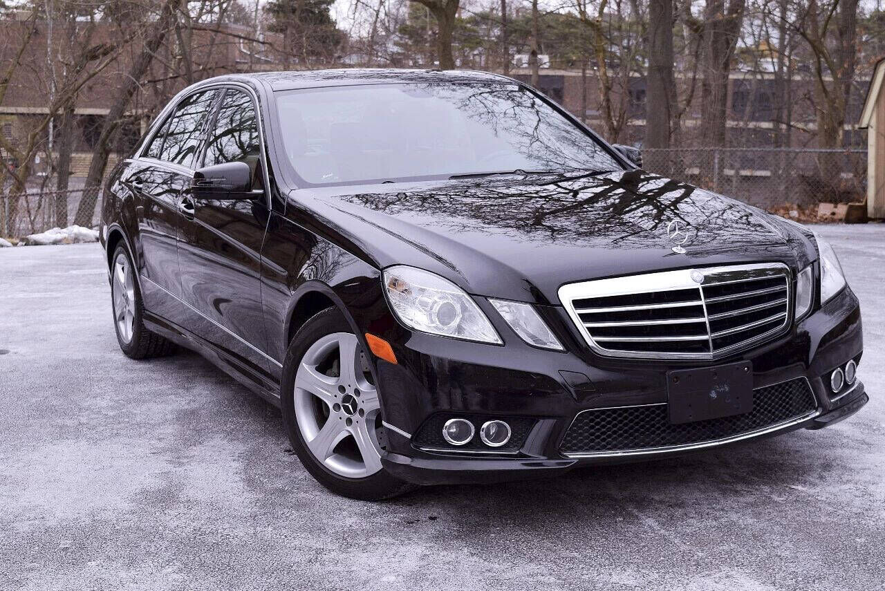 2010 MERCEDES-BENZ E-Class