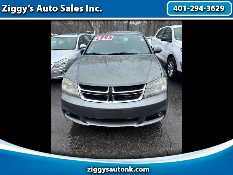 2013 DODGE Avenger