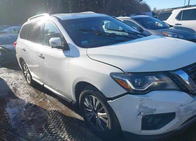2018 NISSAN Pathfinder